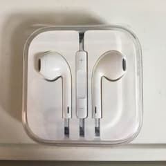 イヤフォン＊iPhone付属品＊新品のサムネイル