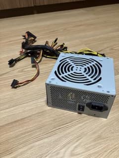 CWT GPT500S-A PC電源 500w 80PLUS BLONZEのサムネイル