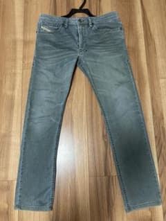 Diesel ストレートデニム　ストレッチのサムネイル
