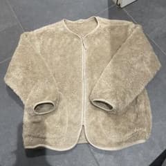 GUベージュ フリースジャケットのサムネイル