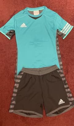 最終値下げ！ adidas トレーニングウェア ジュニア 160cmセットアップのサムネイル