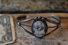NAVAJO／ROBERT SHAKEY／ホワイトバッファロー／sterling NAVAJO／ROBERT SHAKEY／ホワイトバッファロー／sterling - メルカリ
