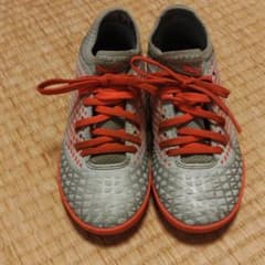 PUMA　室内シューズ　19cmのサムネイル