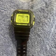 CASIO G-Shock Mini の「DW-5600」のサムネイル