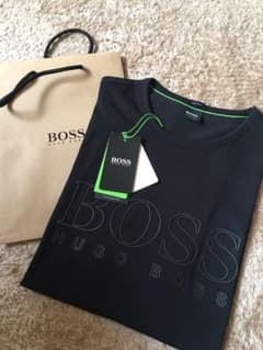 ヒューゴボス 黒半袖Tシャツ(美品)のサムネイル