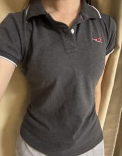 Hollister ポロシャツ グレー 半袖 レディースのサムネイル