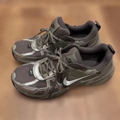 NIKE V2K RUNのサムネイル