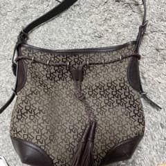 DKNY ショルダーバッグ