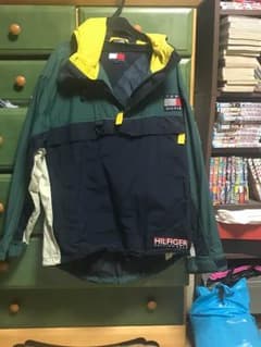TOMMY HILFIGERのサムネイル