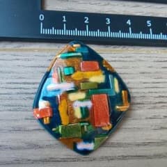 ブローチのサムネイル