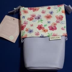 新品　DELDE ペンケースのサムネイル