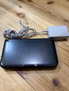 Nintendo 3DS LL ブラック 本体 充電器付きのサムネイル
