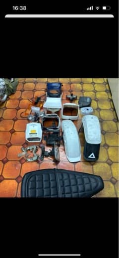 nnnさん専用バイク部品セット シート・カバー・エンジンパーツのサムネイル