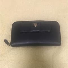 PRADA プラダ 長財布のサムネイル