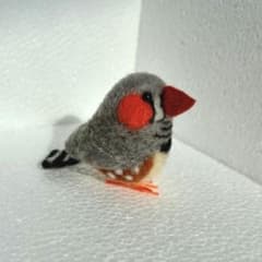 羊毛フェルト キンカチョウ ハンドメイドのサムネイル