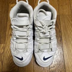 NIKE モアアップテンポ　ネイビーのサムネイル