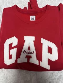 GAP レッド ロゴ入り パーカー Mサイズのサムネイル