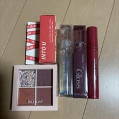 REVLON アイシャドウパレット　ロムアンドリップセットのサムネイル