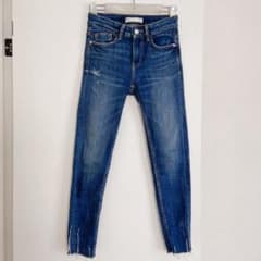 [送料込み]ZARA♡ダメージスキニーデニムのサムネイル