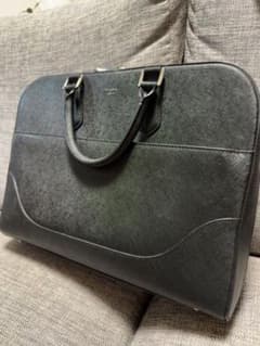 ペッレモルヒダ　ビジネスバッグのサムネイル