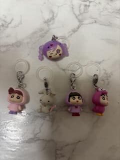 【単品購入不可】クレヨンしんちゃん ミニチャーム 4個セット➕しなこちゃんのサムネイル
