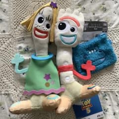 ピクサー【トイストーリー5/ペアぬいぐるみ フォーキー＆カレン
