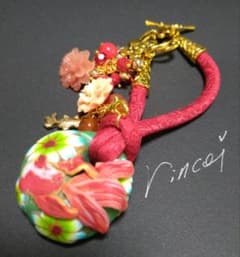 ☆限定品☆【華と舞う】ポリマークレイ・バッグチャームのサムネイル