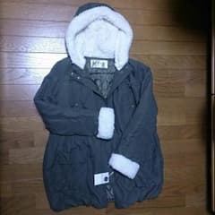 ☺しゅん様専用☺ 新品、未着用のカーキ色のジャケットのサムネイル