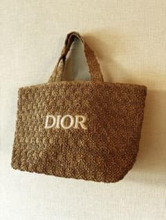 新品 DIOR ディオール ビューティ顧客限定ギフトトートバッグ 新品/未使用 ディオールビューティ顧客限定ギフトトートバッグ - メルカリ