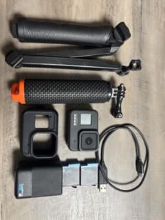 GoPro アクションカメラ 本体とアクセサリーセットのサムネイル