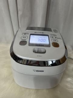ZOJIRUSHI 圧力IH炊飯器 極め羽釜 NP-WB10うまくいっています。 - メルカリ