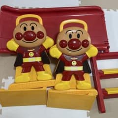 アンパンマン　滑り台のサムネイル