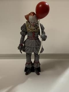 ペニーワイズ フィギュアのサムネイル