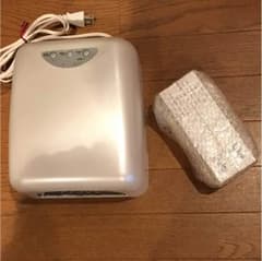 ネイルUVライトのサムネイル