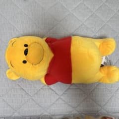 新作‼️特大‼️くまのプーさん ぬいぐるみ 寝そべりのサムネイル