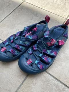 KEEN キーン サンダルのサムネイル