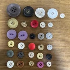 ハンドメイド用 カラフルボタン30個セット⑩ ぬい活 推し活のサムネイル