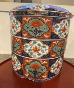 有田焼　明宝窯　室町　三段重　おせち器　お正月　蓋付き重ね鉢　古伊万里　色絵重箱 有田焼 龍峯窯 三段重 おせち器 お正月 蓋付き重ね鉢 古伊万里 色絵