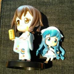 フィギア2体のサムネイル