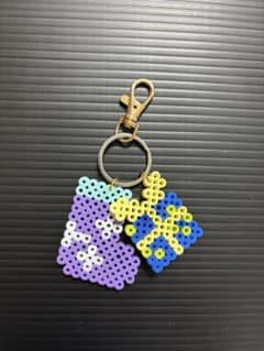 アイロンビーズ キーホルダー カラフルのサムネイル