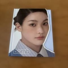ILLIT 3rd Mini Album bomb IROHA ver.のサムネイル