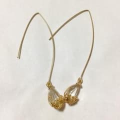 ハンドメイドピアスno.219 ゴールド キラキラのサムネイル
