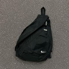 ◾️古着女子◾️90's-00's NIKE　ワンショルダー スリングバッグ 90s NIKE ワンショルダーバッグ スリングバッグ archive Y2K - メルカリ