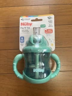 Nuby Flip N' Sip 240ml トレーナーカップ　新品未開封のサムネイル
