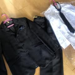 男の子　スーツのサムネイル