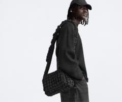 ZARA XL クロスボディバッグ LIMITED EDITION ZARA XL クロスボディバッグ LIMITED EDITION - メルカリ