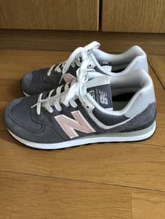 ニューバランス スニーカー　574のサムネイル