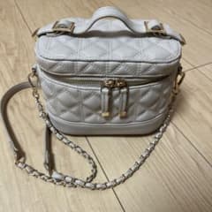 RANDA バニティバッグ クリームのサムネイル