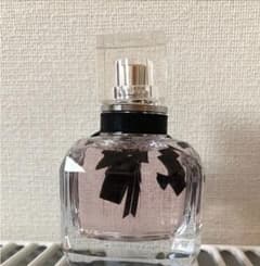 YSL 香水のサムネイル