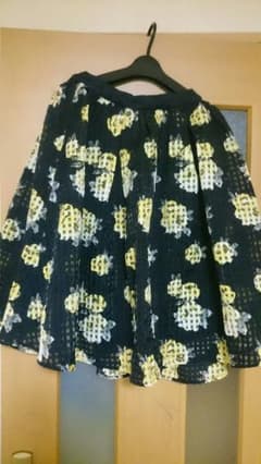 美品！花柄スカート☆のサムネイル